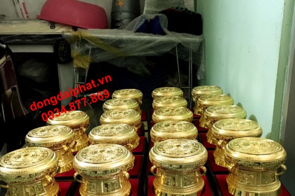 Địa chỉ bán trống đồng mạ vàng 10 cm