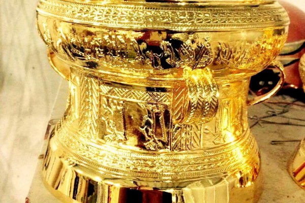  Trống đồng 15 cm mạ vàng tặng khách hàng