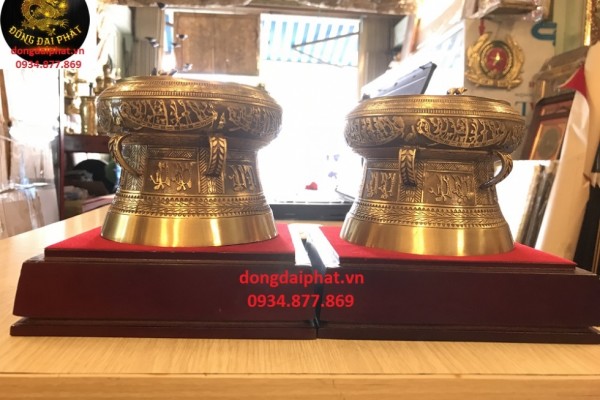 Trống đồng quà tặng lưu niệm ý nghĩa ở Sài Gòn