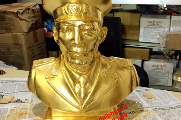 Địa chỉ dát vàng tượng chân dung uy tín ở Hà Nội