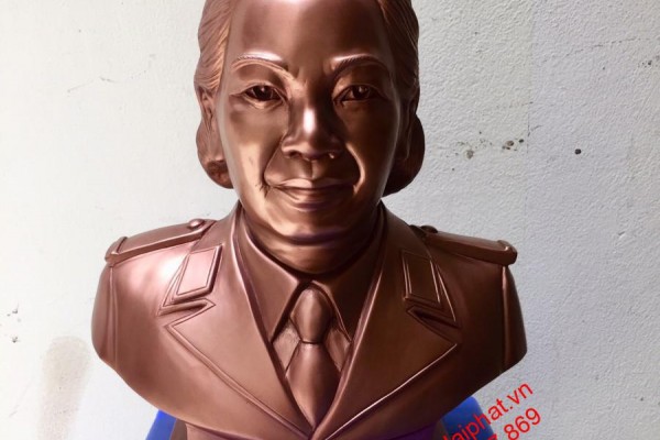 Ý nghĩa việc điêu khắc tượng chân dung bằng đồng