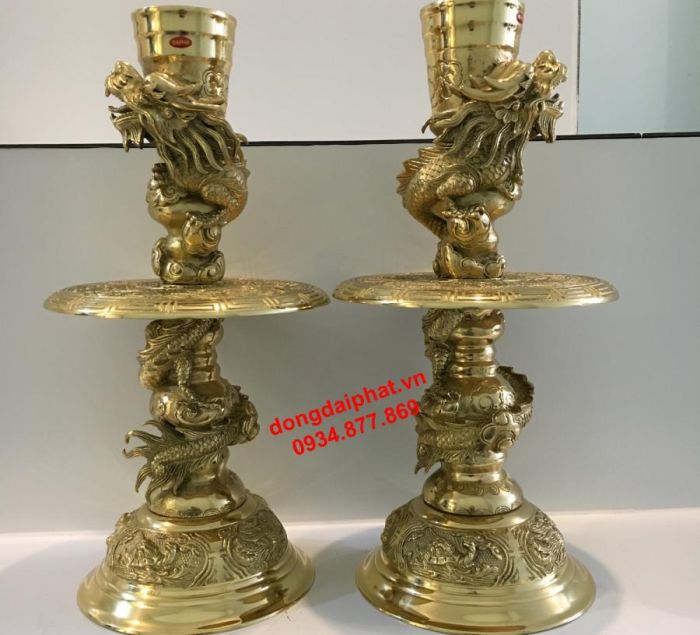 Đôi chân nến bằng đồng