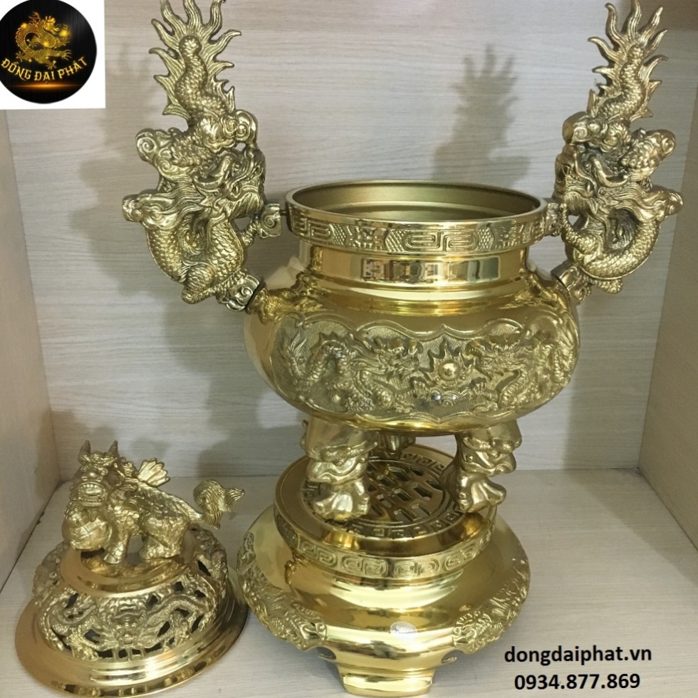 Lư hương bằng đồng (hay còn gọi là đỉnh đồng)