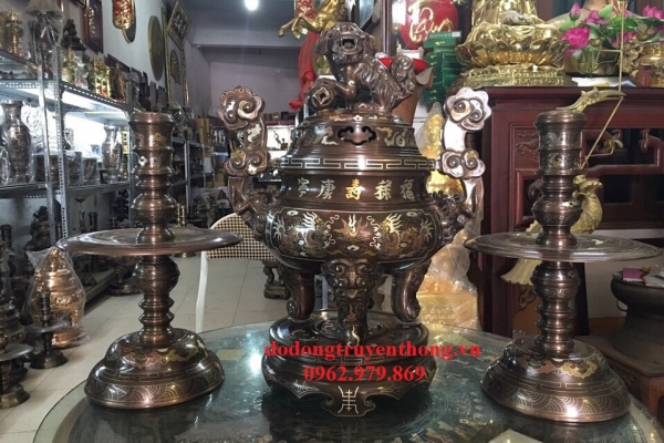 Bạn nên tìm mua đồ thờ cúng bằng đồng tại cơ sở có uy tín lâu năm