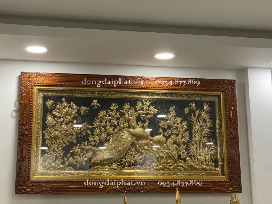 Tranh mai công mạ vàng 24k